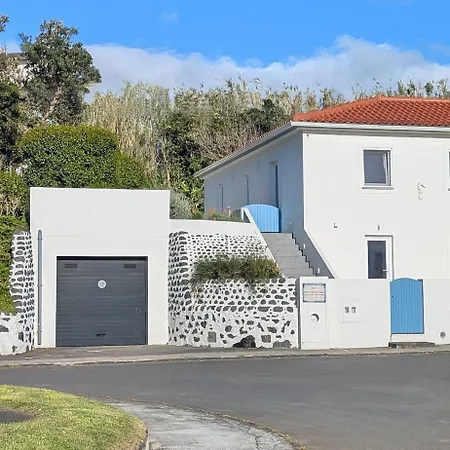 Okto House Praia do Almoxarife