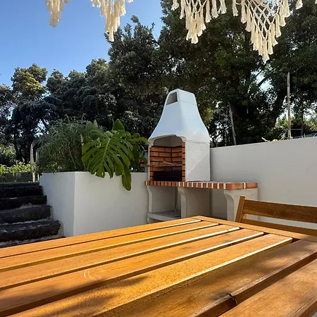 Okto House Praia do Almoxarife